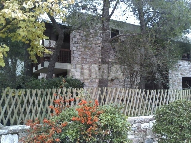 Semi detached house for Rent Kifissia - Kefalari, Athens northern suburbs (code N-13806)