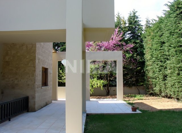 Freestanding house for Rent Kifissia - Kefalari, Athens northern suburbs (code N-13350)