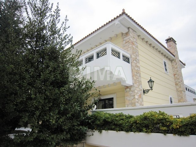 Freestanding house for Rent Kifissia - Politia, Athens northern suburbs (code N-5443)