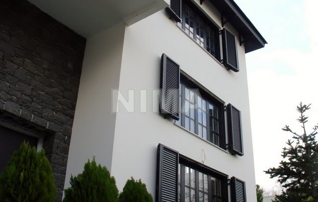 Semi detached house for Rent Kifissia, Athens northern suburbs (code N-12145)