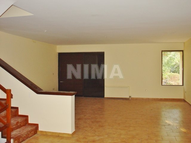 Semi detached house for Rent Kifissia, Athens northern suburbs (code N-4394)